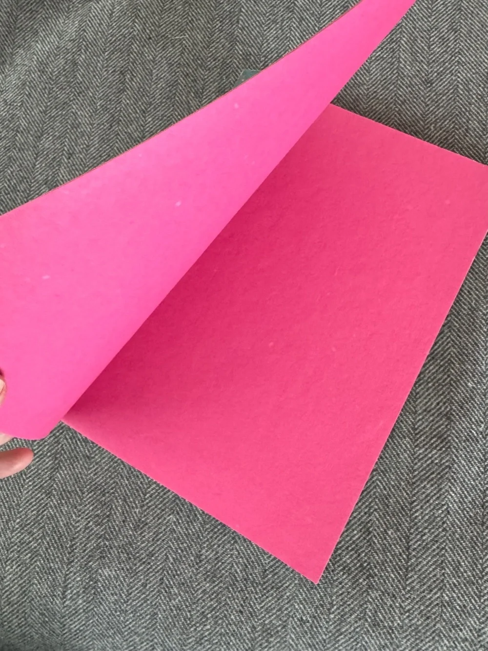 NWT, ROOST, MARBLEIZED COVERED NOTEBOOK WITH PINK ELASTIC CLOSURE, LINED INSIDE